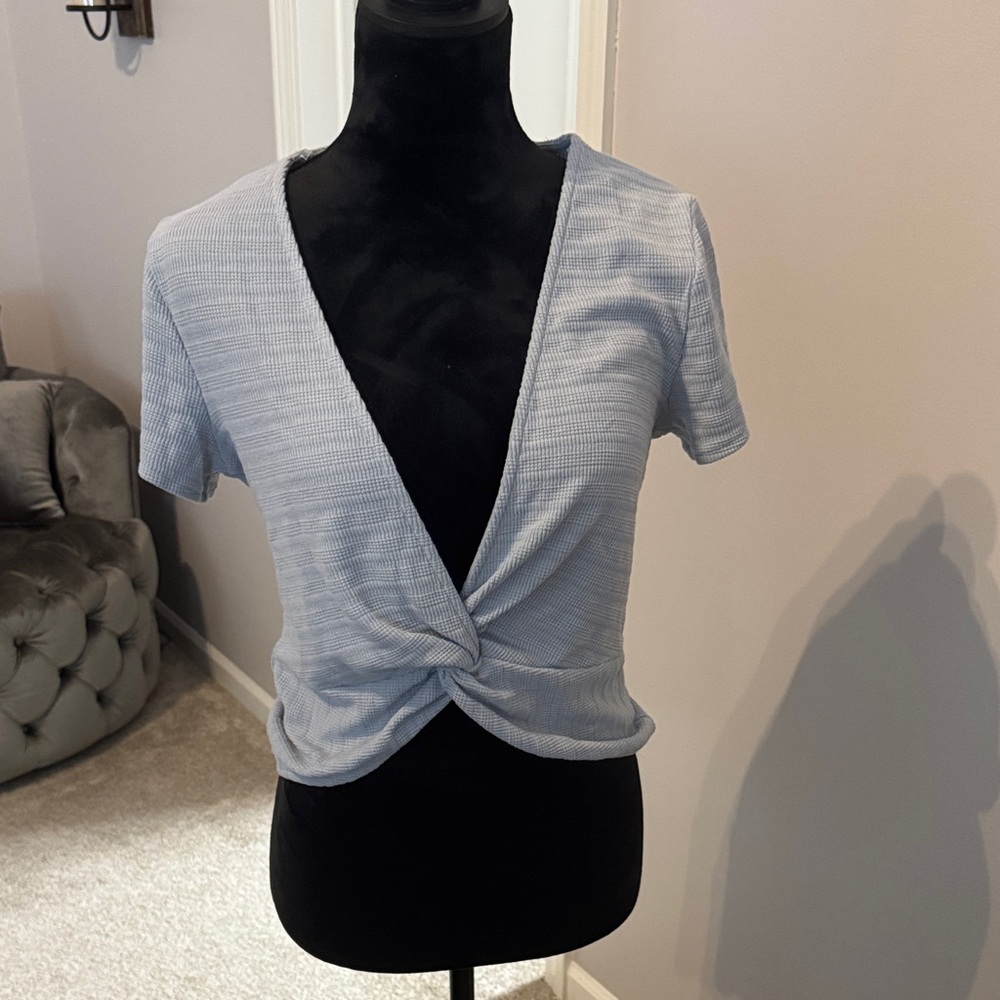 Elegant Light Blue Twist Front Women's Top